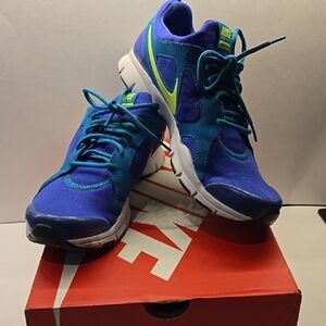 Nike Womens Blue TRAINING Shoes 11